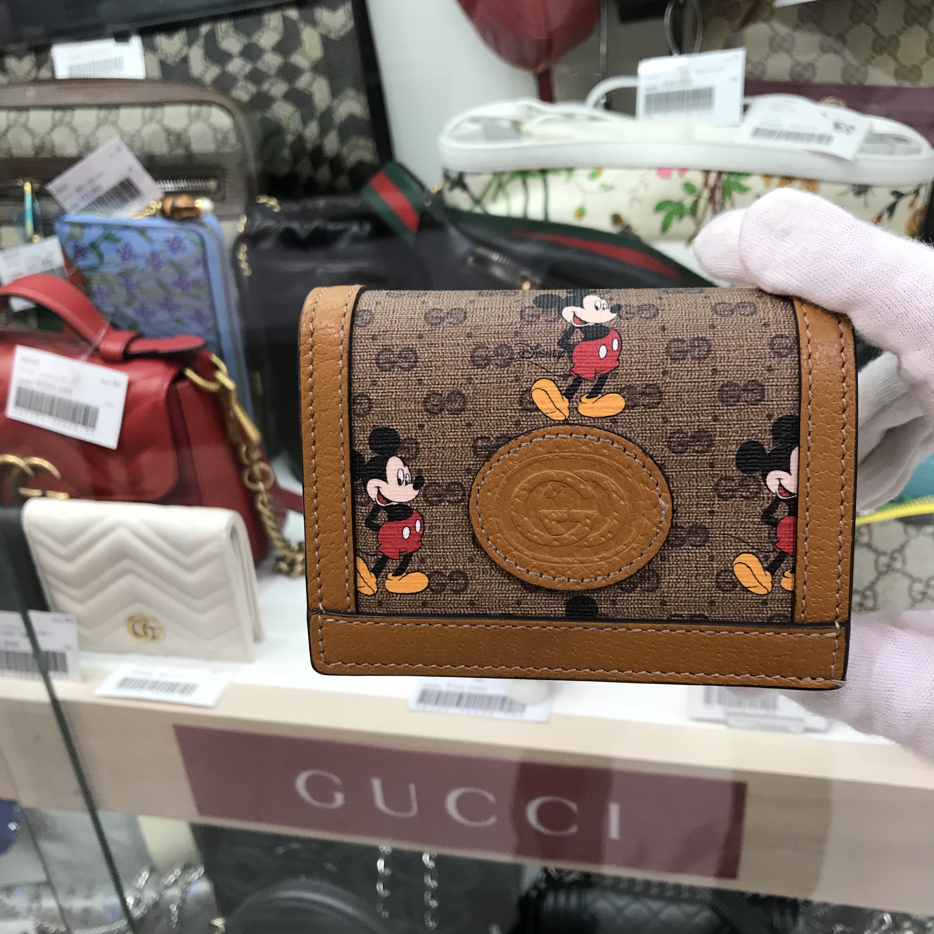 超激安格安 Gucci - ディズニー×GUCCIコラボ ミッキーミニ財布の通販
